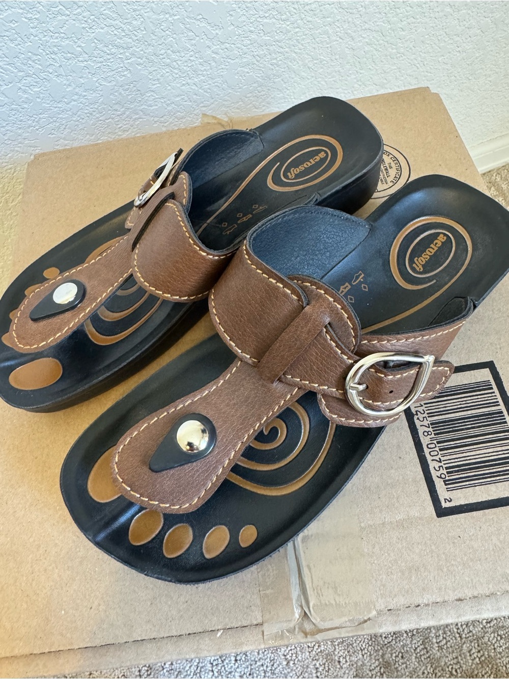Aerosoft Womens EU 38 Brown Thong Sandals Adjustable Buckle Comfort Slip On